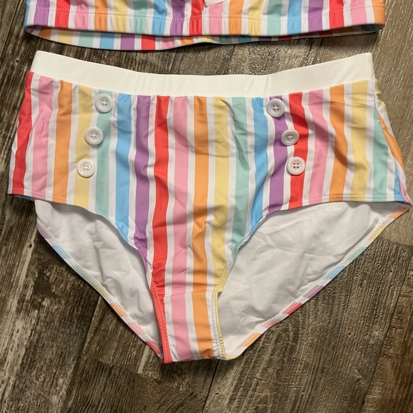 Colorful Striped Bikini Set Size XXL - Picture 2 of 11